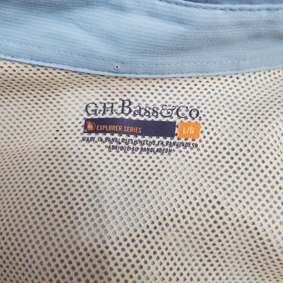 GH Bass & Co. Large short sleeve button down. - Picture 4 of 5